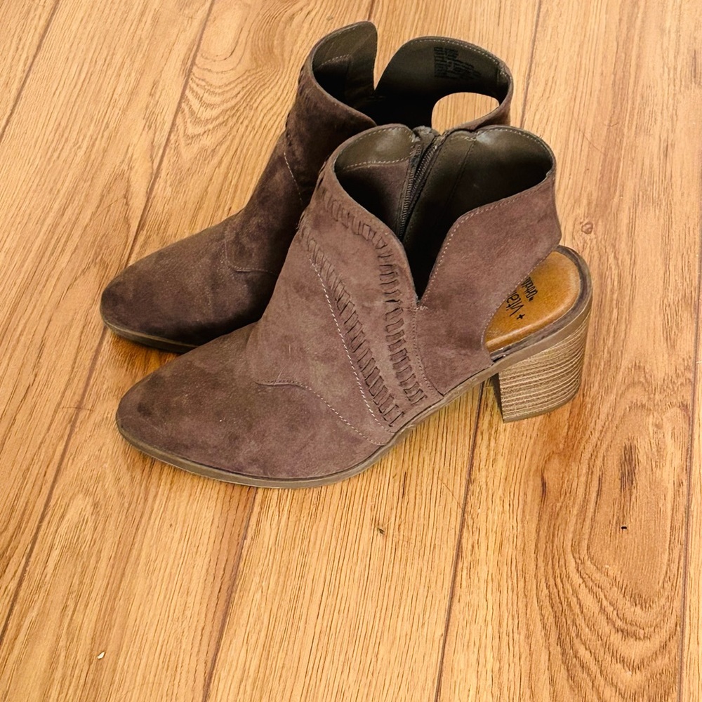 Brown suede chunky heels